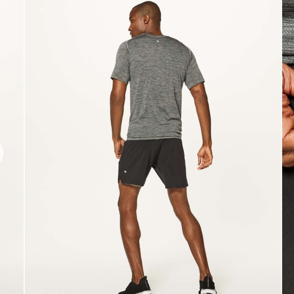 Lululemon Surge Short *7"
Black running shorts men’s size medium gym athletic